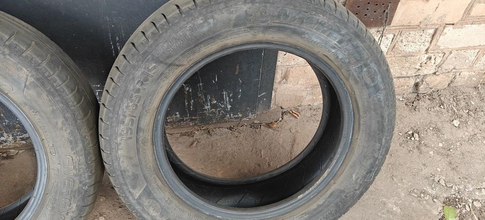 Шини Michelin 195 / 65 R15 комплект 4шт , літні