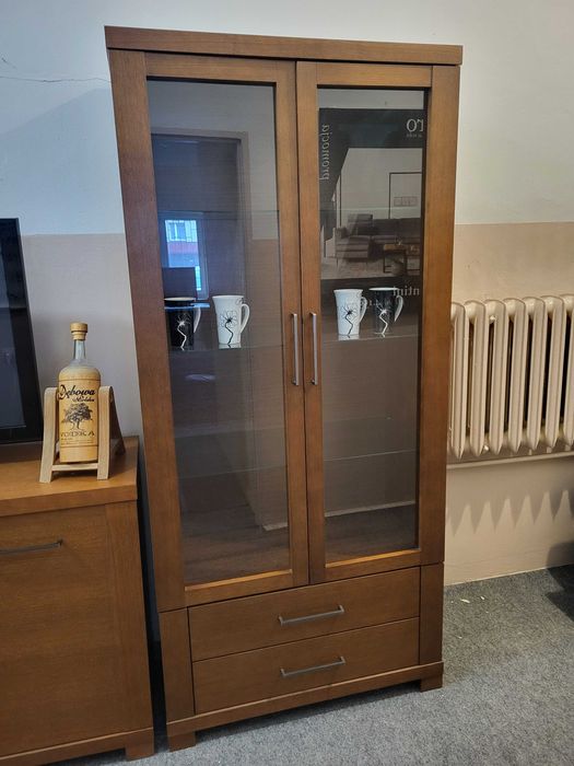 Zestaw pokojowy BASTIAN, okleina naturalna dębowa barwiona na ORZECH.