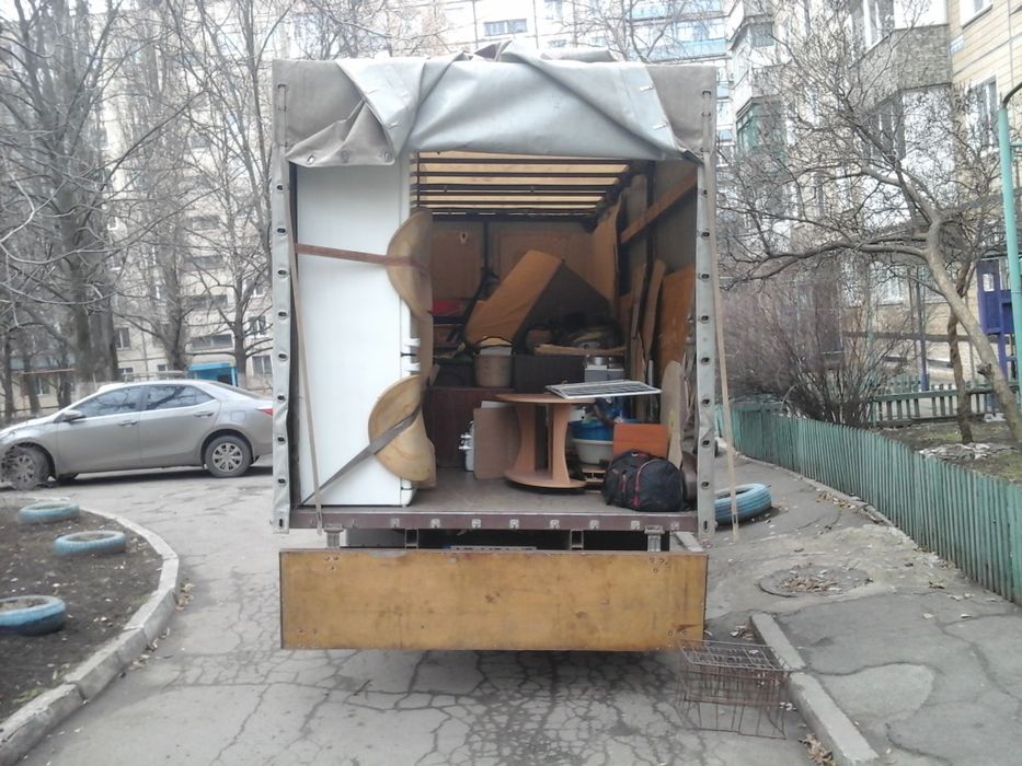 Грузоперевозки Домашние переезды Офисы Кафе Грузчики есть Разборка Вывоз мусора Сборка Доставка