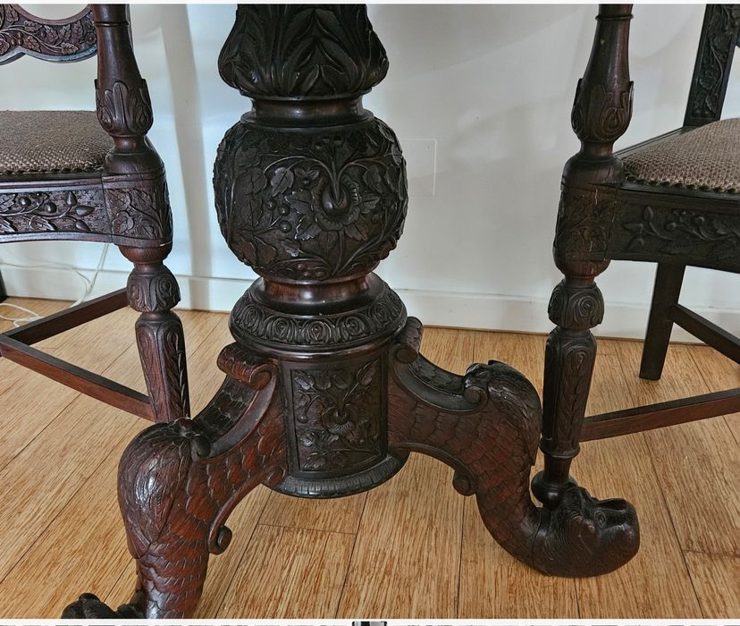 Conjunto Antigo Mesa e Cadeiras Indo Português