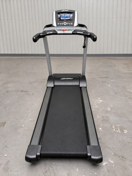 Bieżnia Life Fitness F3 ( składana )