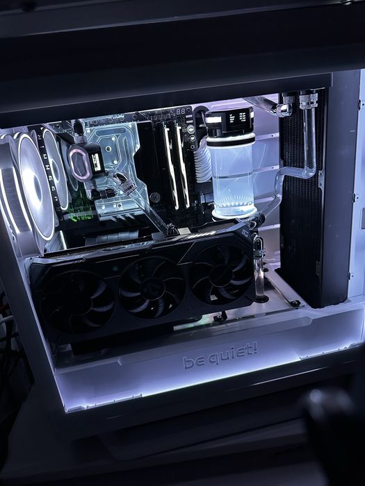 Komputer chłodzenie wodne ryzen 9950x3d radeon 9070xt 64gb ddr5 ssd8TB
