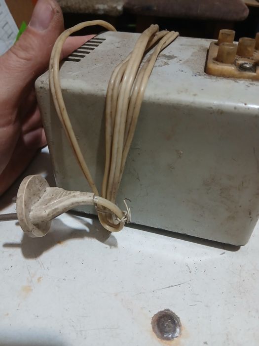 Блок живлення зарядний пристрій