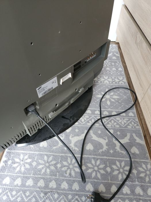 Telewizor Samsung 32 cale LE32M51B HDMI + Pilot Retro Gaming