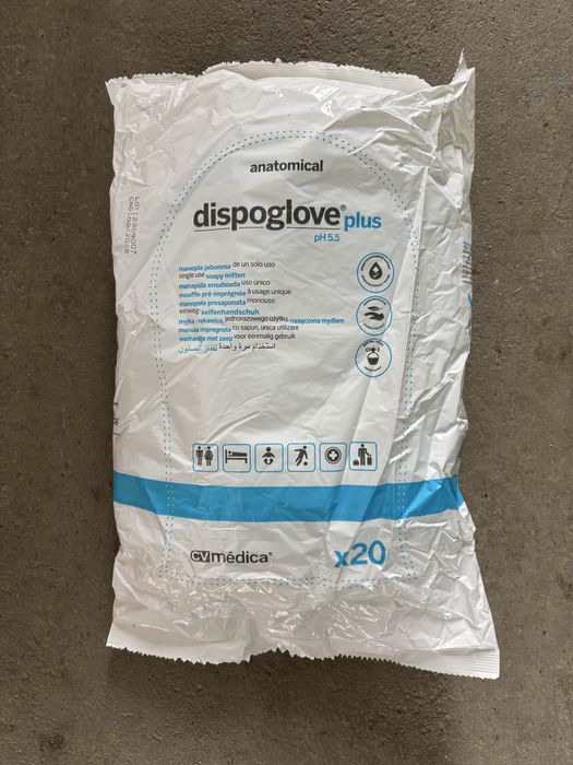Rękawice myjące myjki dla chorych z mydłem Dispoglove plus 20 sztuk do mycia ciała
