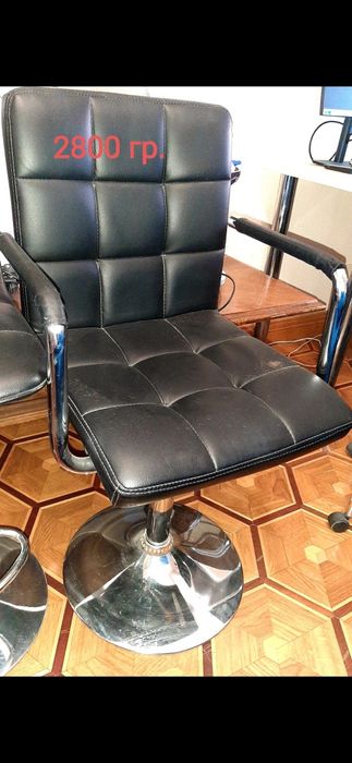 Кресла, стулья для парикмахера
