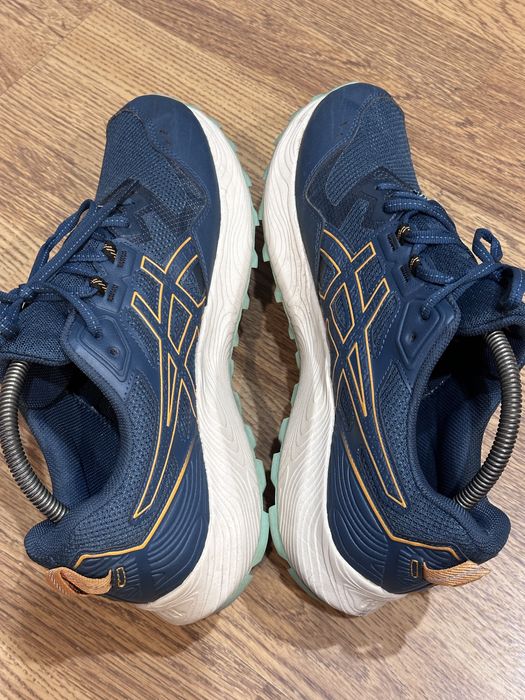 Кросівки Asics. — zdjęcie 3