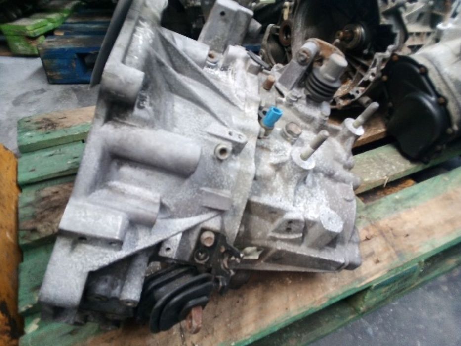 Caixa velocidades Mazda 2.0td 2007