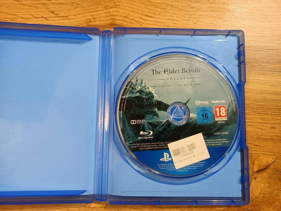 Sześć gier na PS4 w zestawie