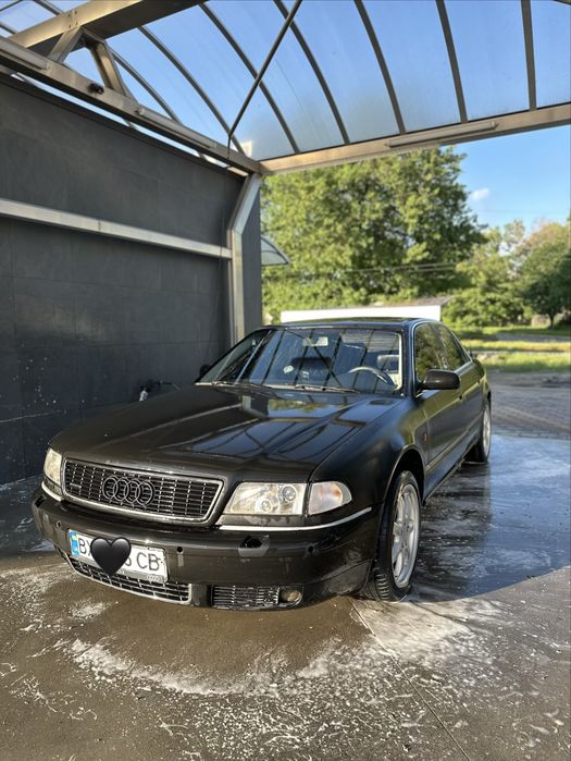 Audi A8 D2 4.2 газ/бензин Quattro