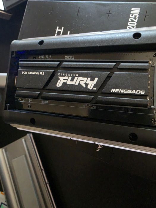 Ssd Kingston fury renegade 4tg