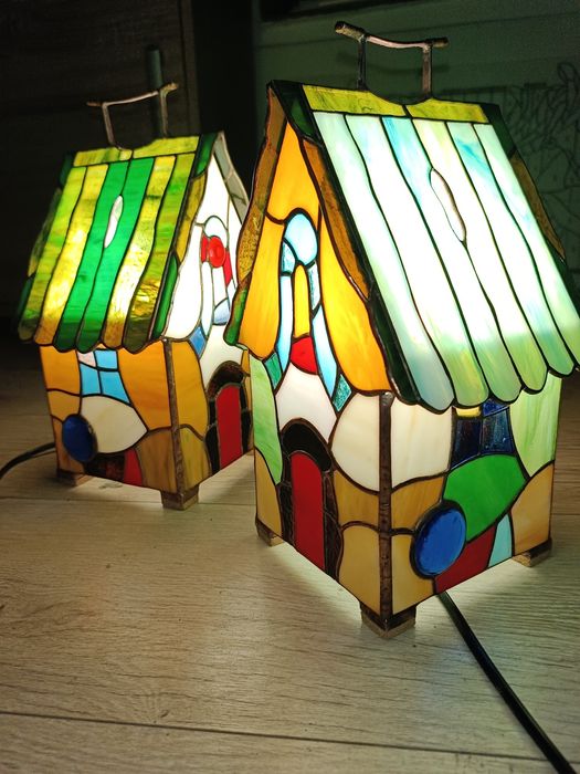 Lampa stołowa witrażowa