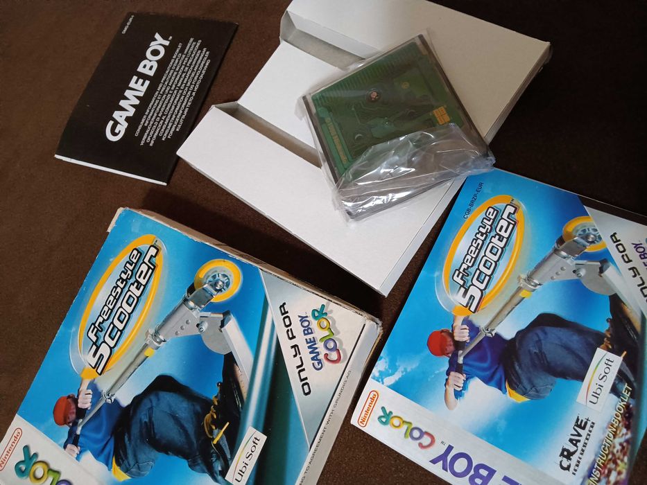 Jogo Nintendo game Boy color Freestyle Scooter na caixa