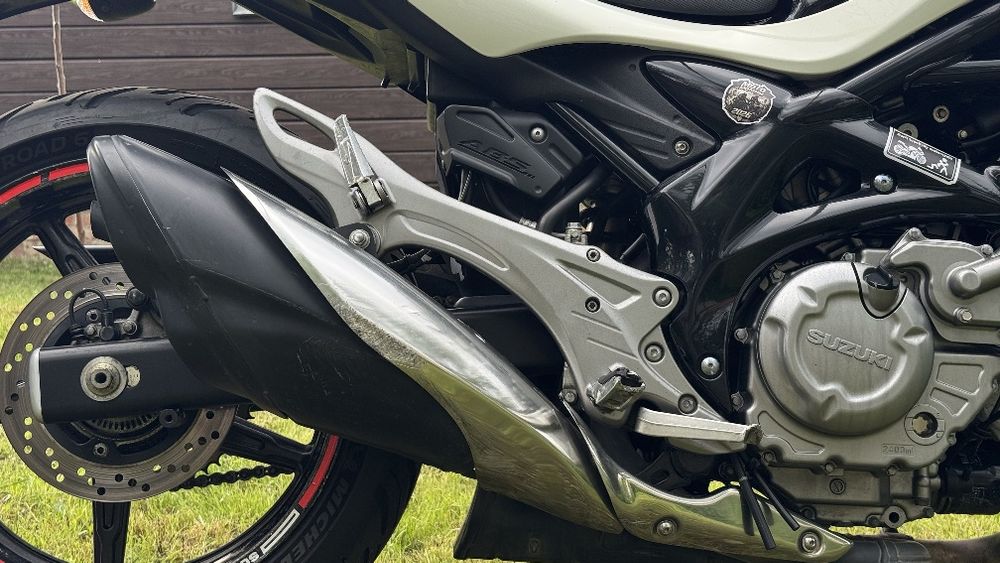 Suzuki gladius 400