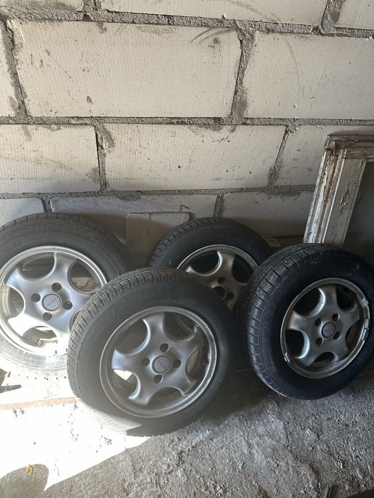 Felgi 13 z oponami zimowymi