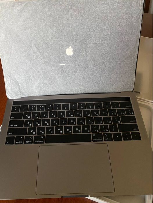 MacBook Pro 13 2020 Space Gray