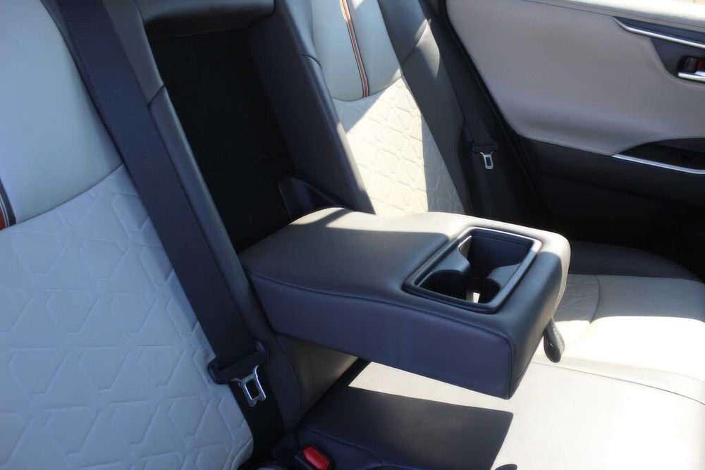 Toyota RAV4 Adventure      2019