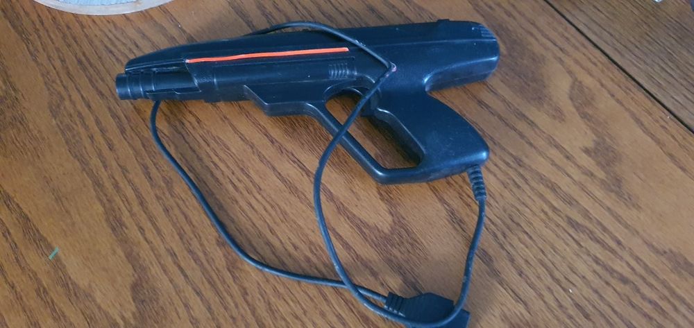 Pistolet do starej konsoli