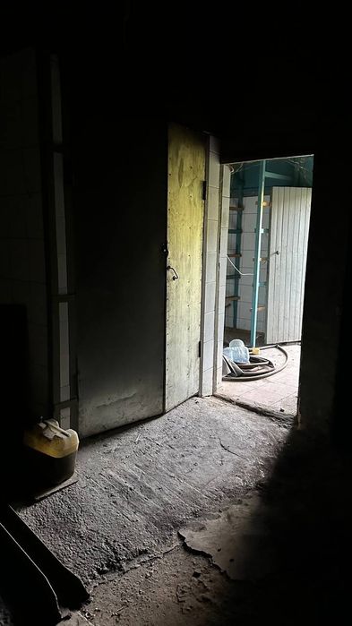 Виробничо-промисловий комплекс із земельною ділянкою