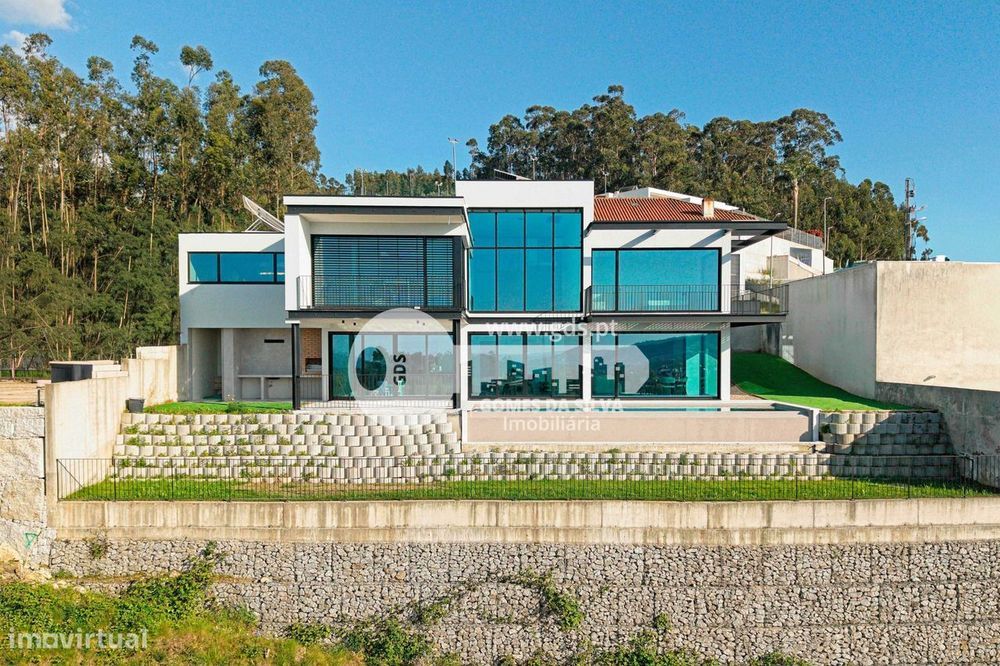 Moradia T3 Contemporânea e Diferenciada em Braga