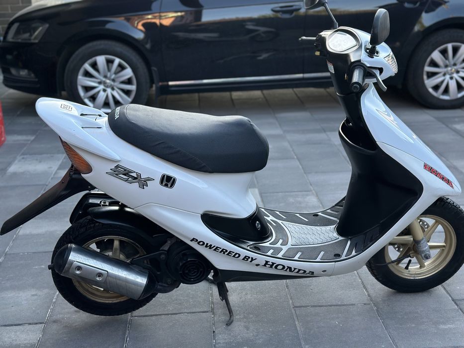 Скутер Honda Dio 35 ZX в гарному стані