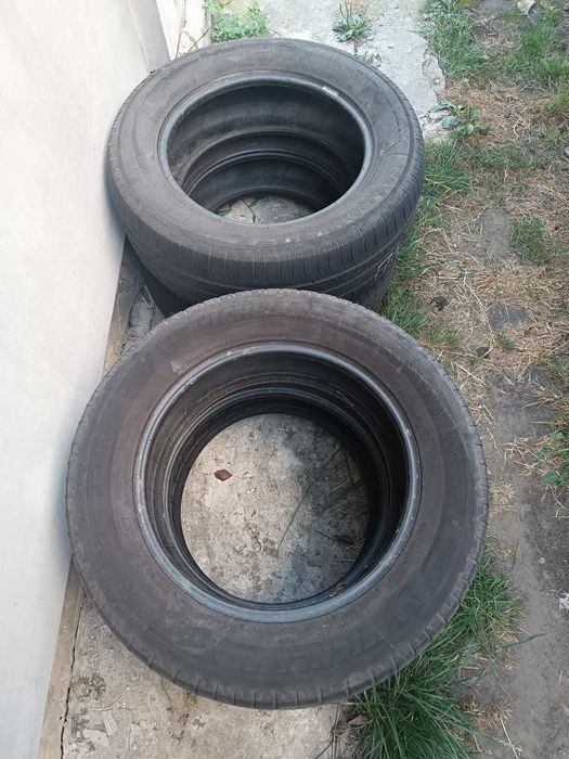 резина 215/65 r16 Michelin energy saver.