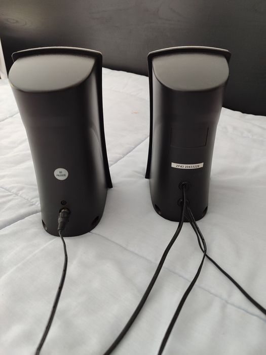 Colunas Hi-Fi Genius