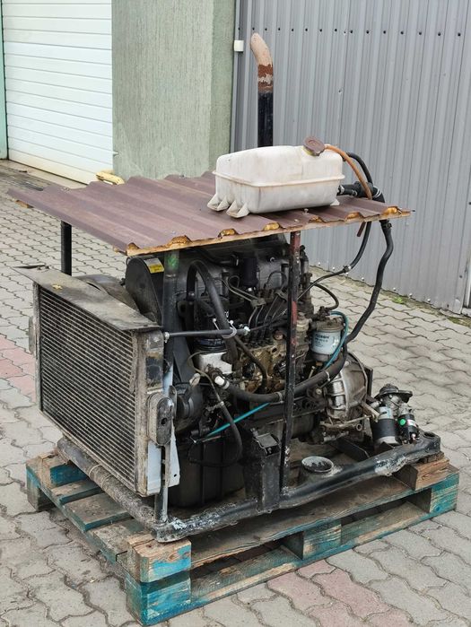 Silnik andoria 4cti90KM postawiony na ramie do Agregatu