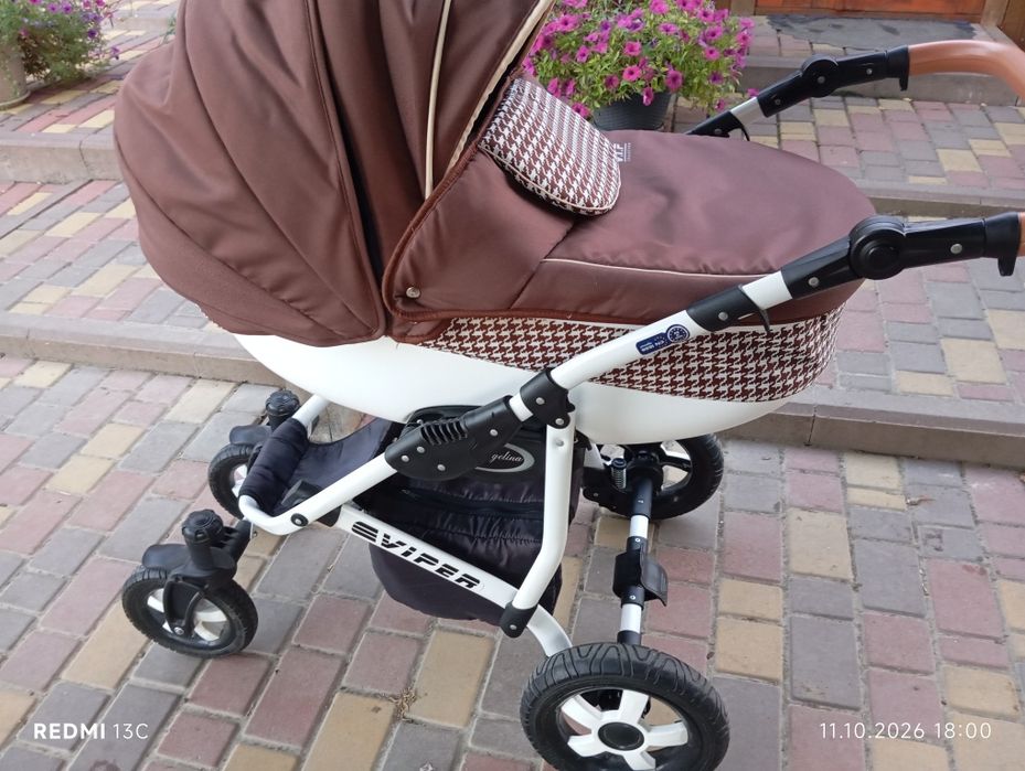 Продам коляску 2 в 1