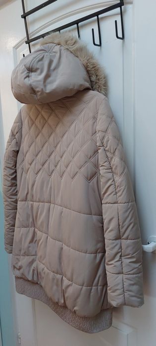 Kurtka, płaszcz zimowy z kapturem pikowana MOHITO rozm.40