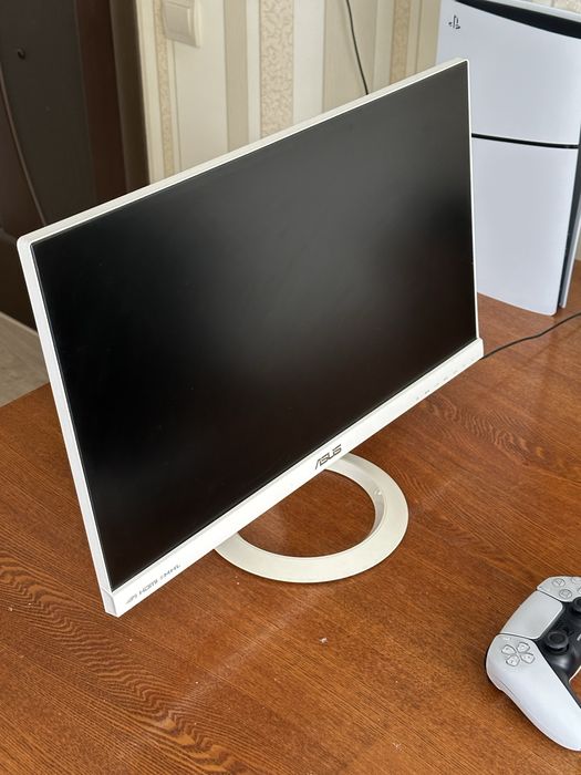 Монитор Asus в идельном состоянии