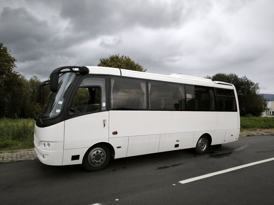 Autocarro Toyota Óptimo Mini Autocarro 4.1 D4D 28 Lugares