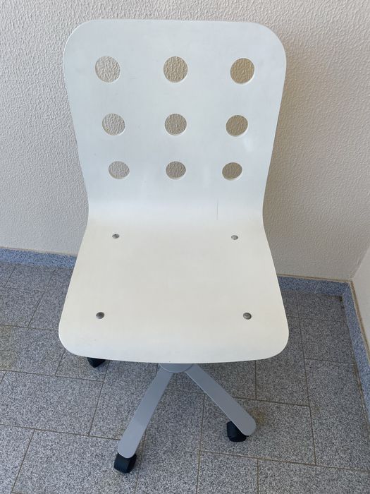 Cadeira IKEA branca