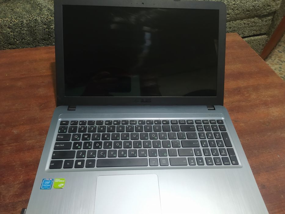 Ноутбук Asus X540S