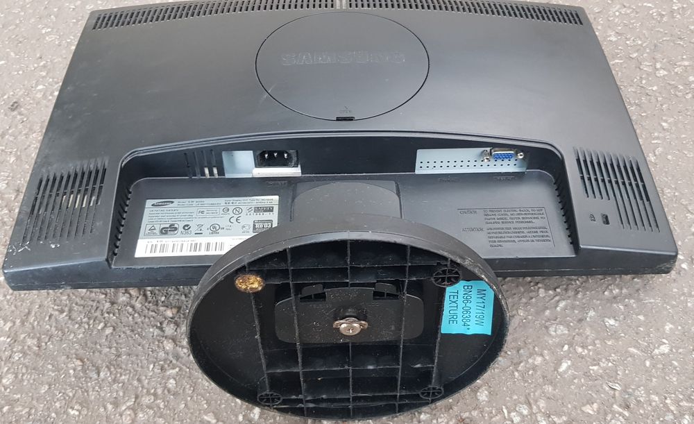 Монітор 18.5" Samsung SM-943SN LS19MYYKBBA