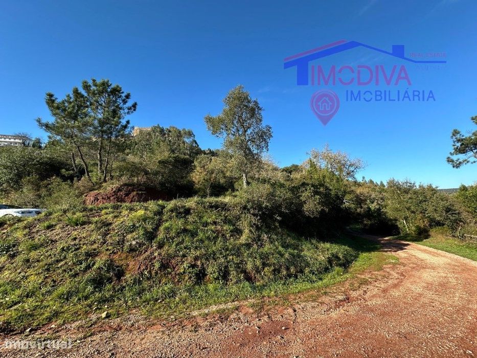 Terreno com 4110m2, com possibilidade de construção, situado atrás ... — São Miguel, Santa Eufémia E Rabaçal, Coimbra
