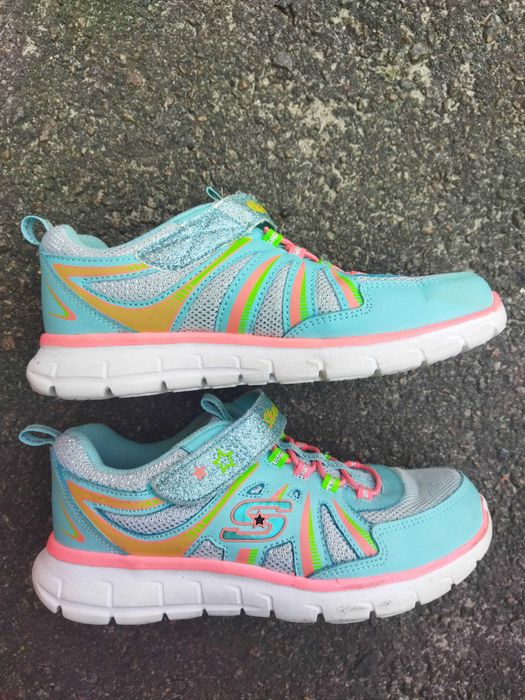 23 см гарні кросівки для дівчинки Skechers кроссовки для девочки
