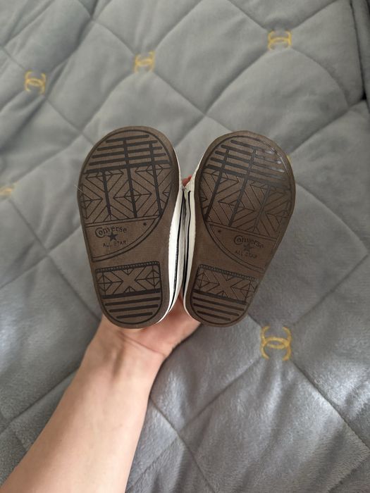Пінетки, топи Converse