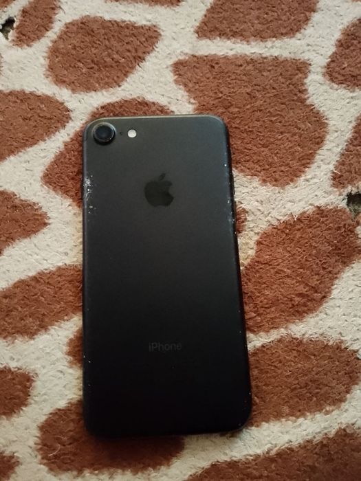 Айфон 7 у ідеальному стані