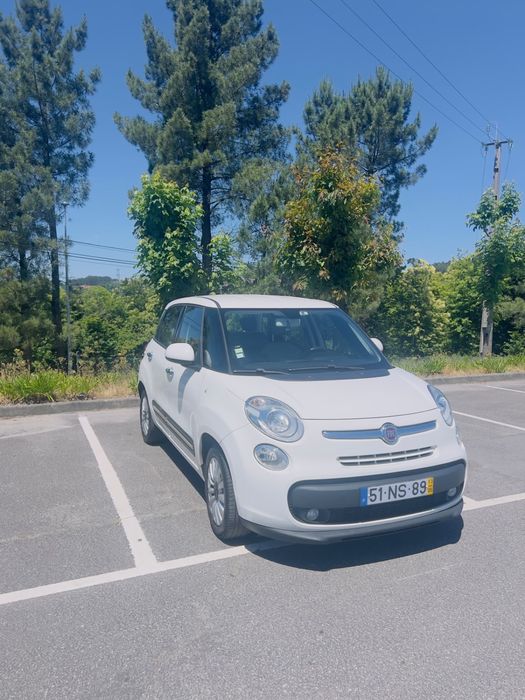 Carro  Fiat 500 L