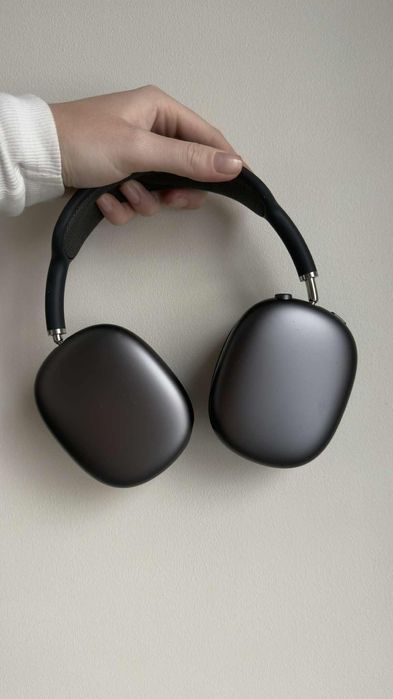 Apple AirPods Max Starlight, Czarne