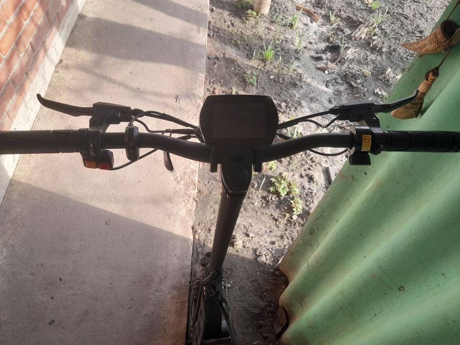 Електросамокат Kugo G2 Pro