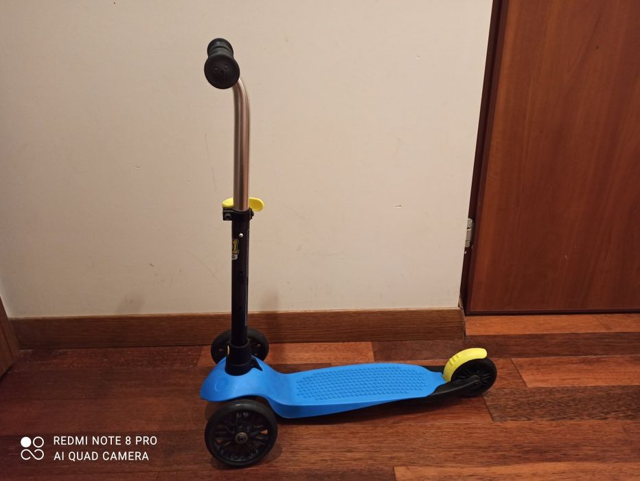 Hulajnoga trzykołowa Decathlon B1 +kask