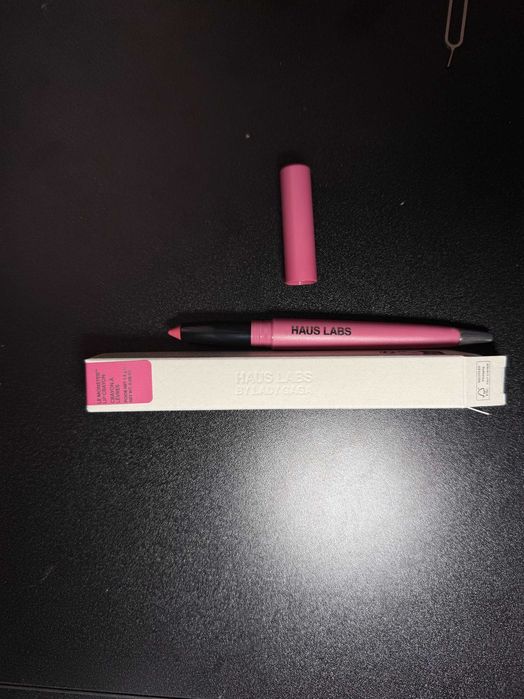 Haus Labs Hy-Power Pigment Paint / Le Monster Lip Crayon декоративна косметика