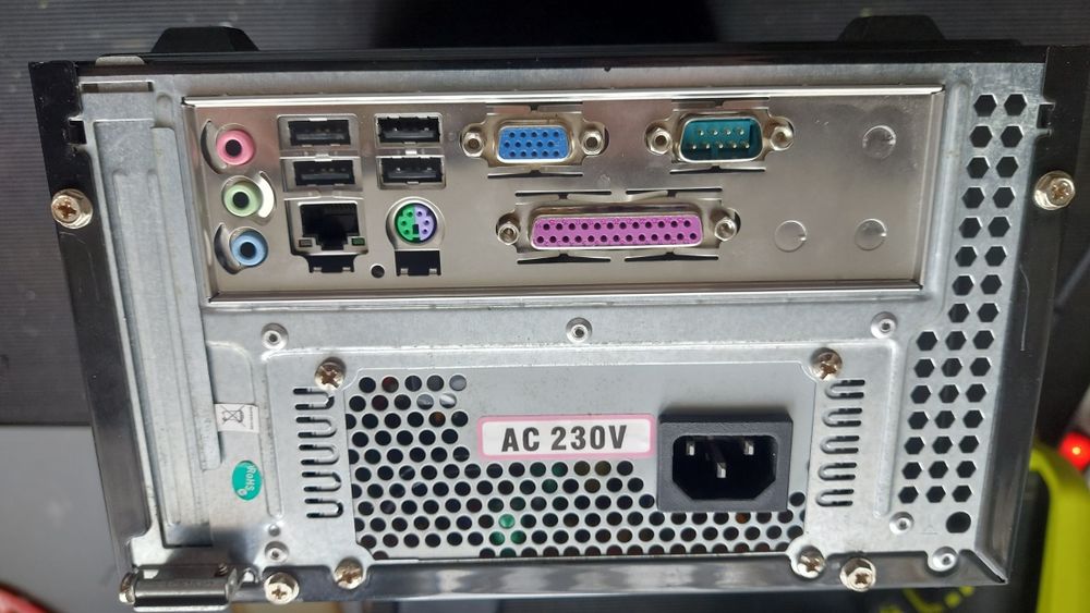 Computador Mini ATX64584561450113122