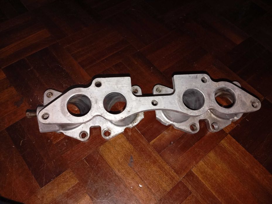 Coletor de admissão Peugeot 205 Rallye