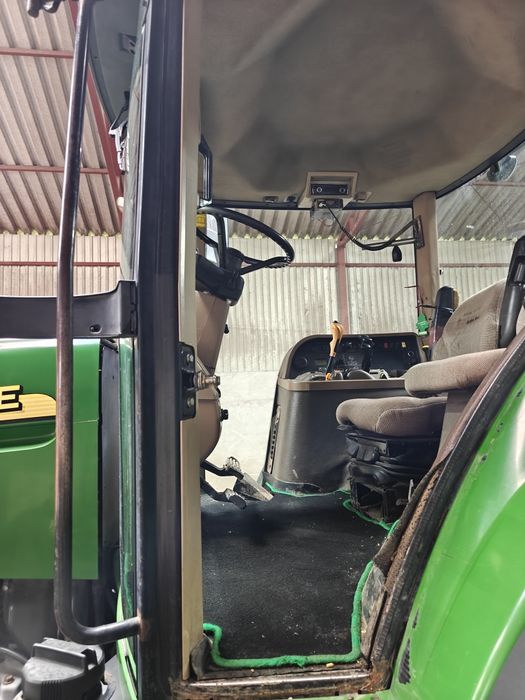 John  Deere 7820