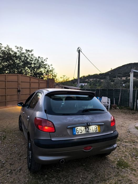 Se vende Peugeot  206 2002