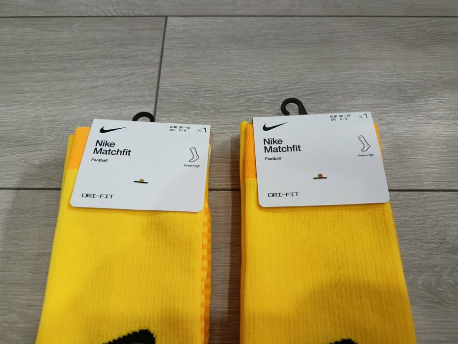 Skarpetki żółte nike