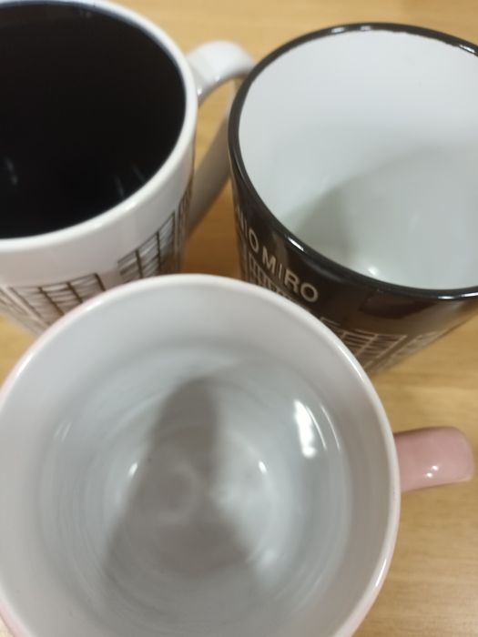 Três chávenas do António Miro.